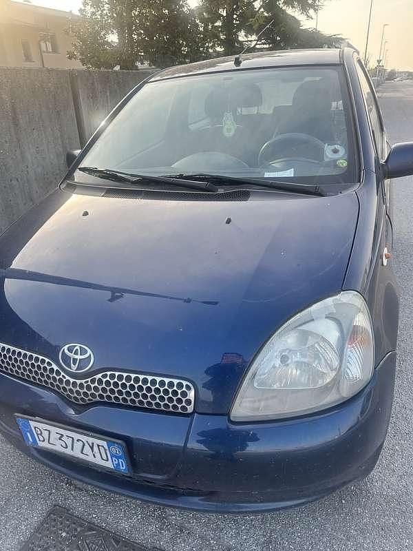 Usata Toyota Yaris 68 CV (50 kW) 2002 Berlina