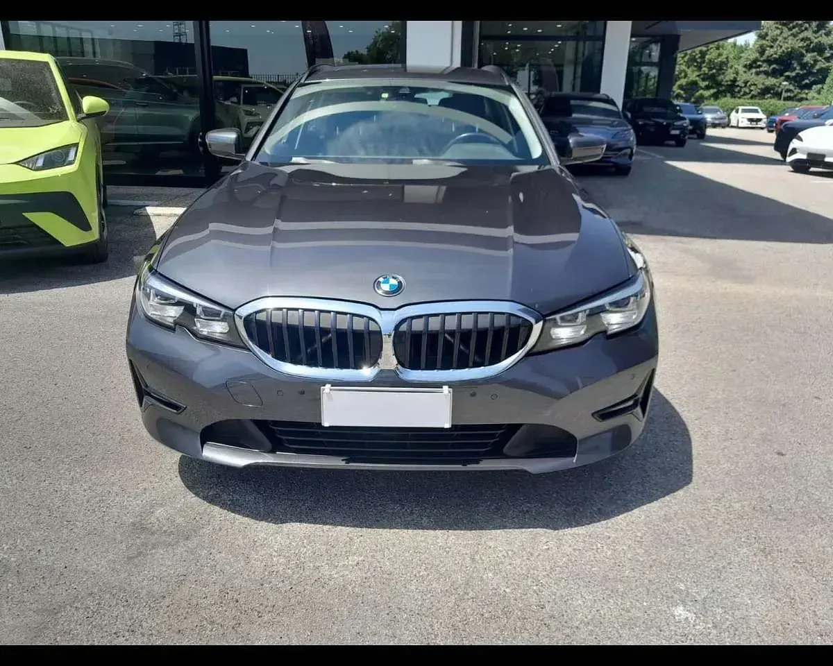 Usata BMW 320 190 CV (139 kW) 2022 Grigio Station wagon