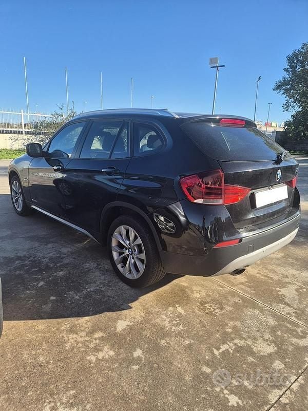 Usado BMW X1 177 HP (130 kW) 2009 Preto SUV