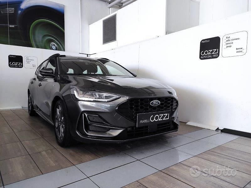 Usata Ford Focus ST-Line 116 CV (85 kW) 2025 Grigio Station wagon