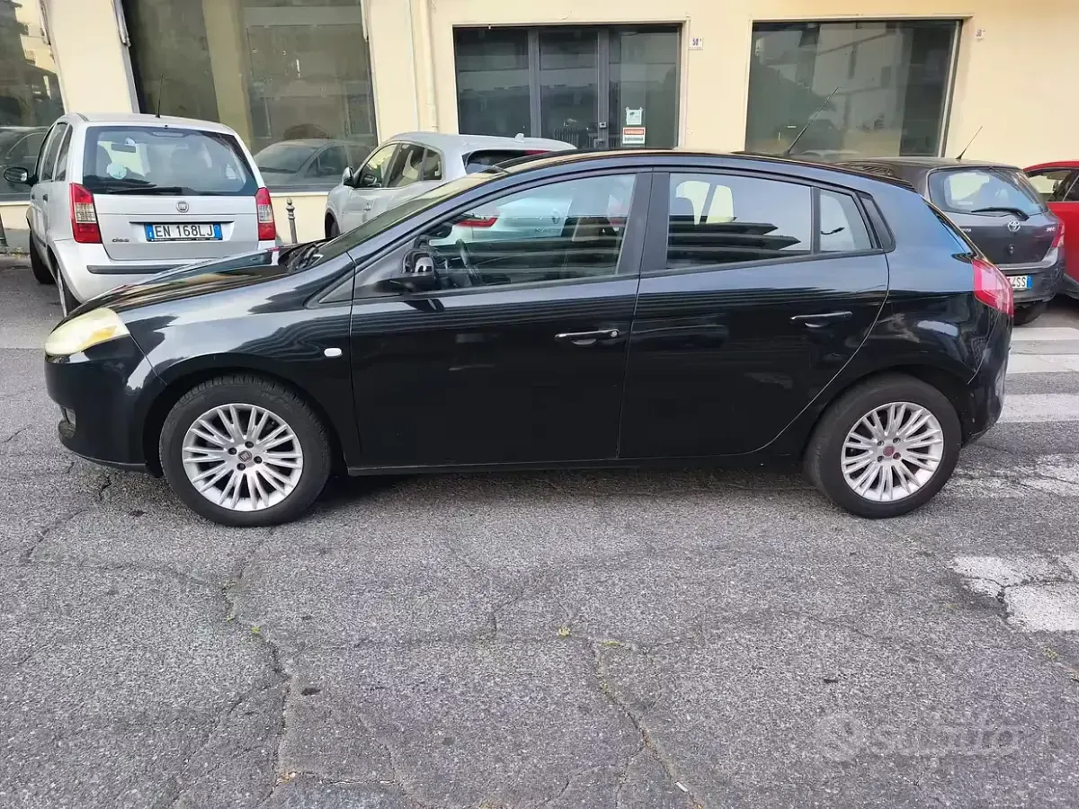 Usata Fiat Bravo Emotion 105 CV (77 kW) 2010 Nero Utilitaria
