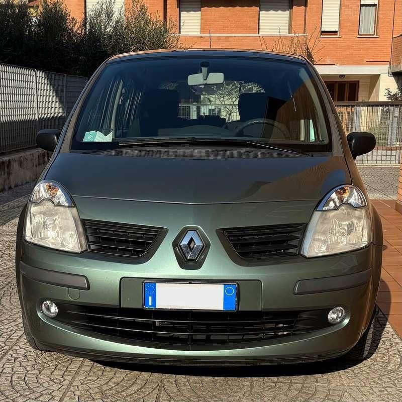 Usata Renault Modus 75 CV (55 kW) 2007 Verde Monovolume
