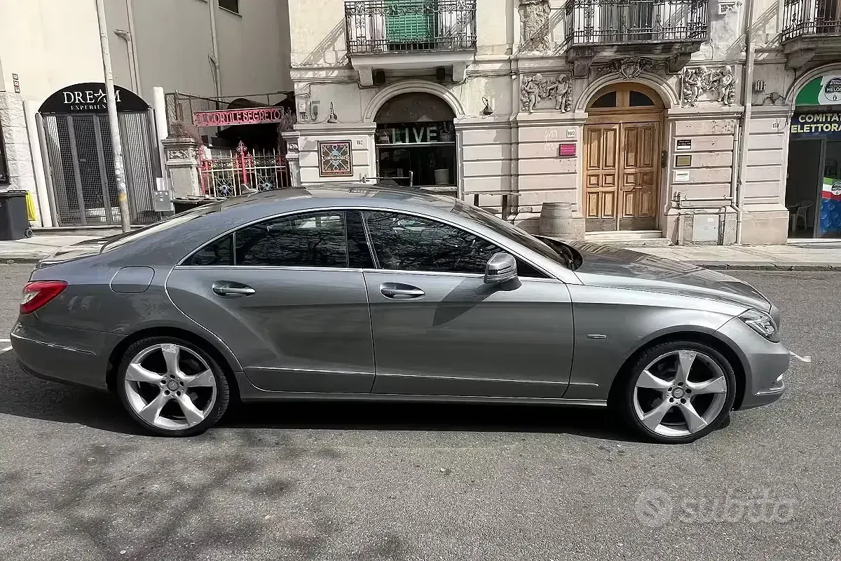 Usata Mercedes CLS350 265 CV (194 kW) 2011 Grigio Berlina