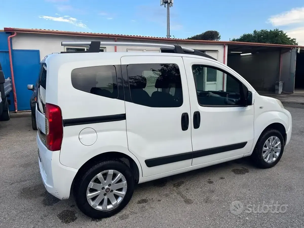 Usata Fiat Qubo Dynamic 77 CV (56 kW) 2015 Bianco Monovolume