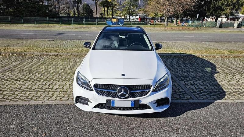Usata Mercedes C220 Premium 194 CV (142 kW) 2018 Bianco Station wagon