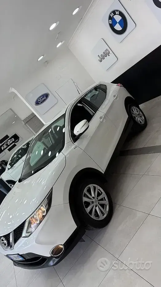 Usata Nissan Qashqai Visia 110 CV (80 kW) 2015 Bianco SUV