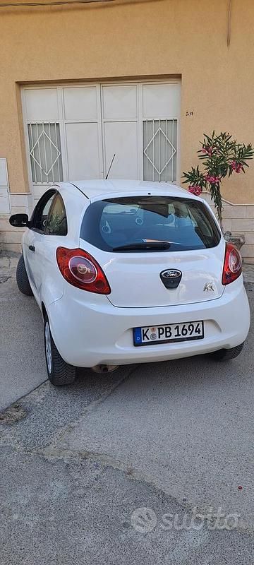 Usata Ford Ka 69 CV (50 kW) 2016 Bianco Utilitaria