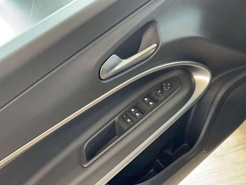 Usata Jeep Avenger EV 61 kW (84 CV) 2023 Nero SUV