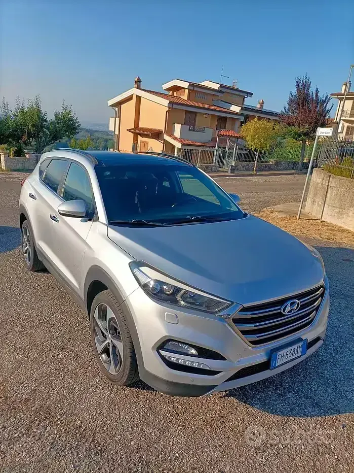 Usata Hyundai Tucson 141 CV (103 kW) 2017 Grigio SUV