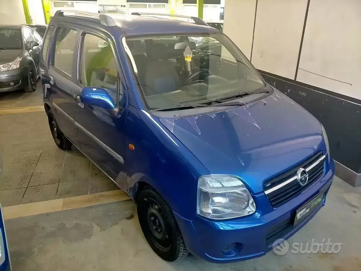 Usata Opel Agila Cosmo 75 CV (55 kW) 2004 Bluazzurro Monovolume