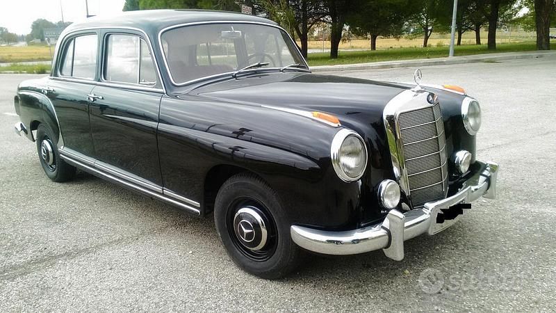 Nero Usata 1950 Mercedes A220 Mille Miglia Tre volumi | 25.000 € - Immagine 1/4