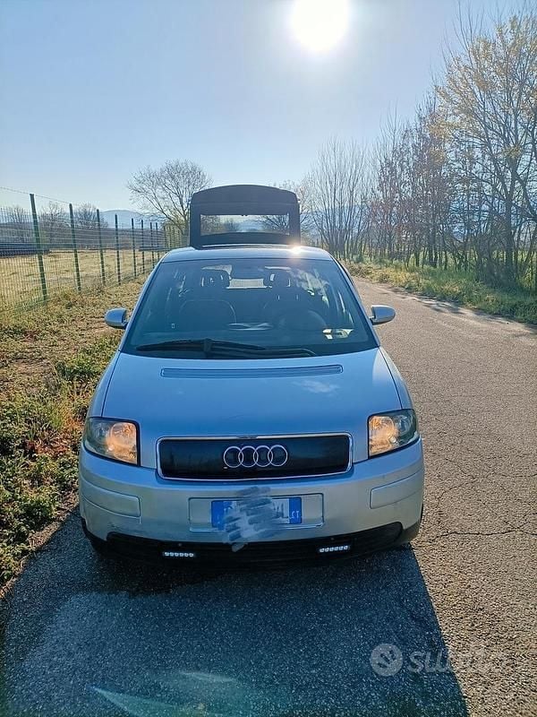 Usata Audi A2 Ambiente 75 CV (55 kW) 2004 Grigio Utilitaria