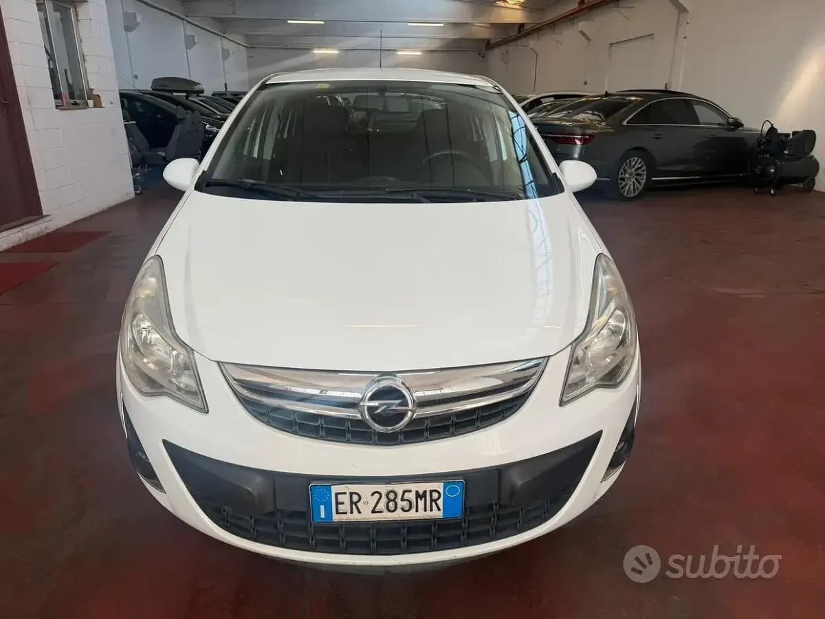 Occasion Opel Corsa Edition 86 ch (63 kW) 2013 Blanc Citadine