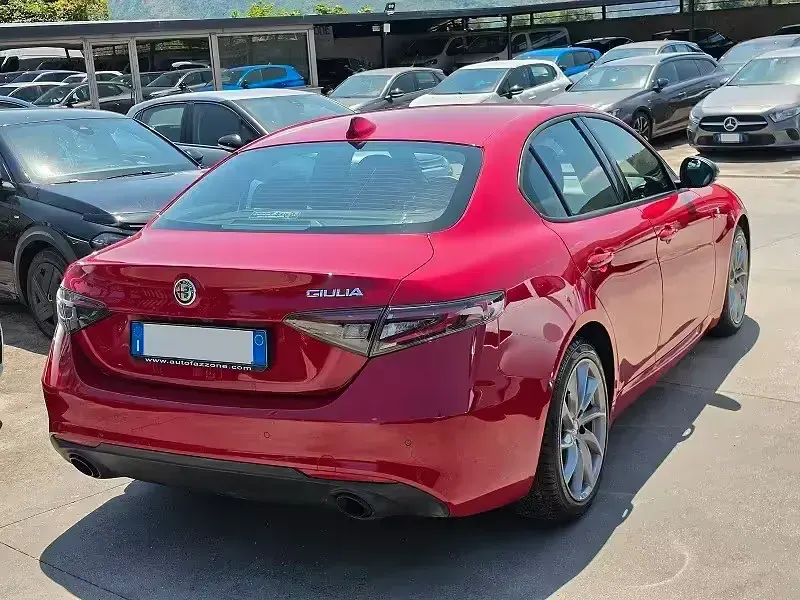 Usata Alfa Romeo Giulia Ti 160 CV (117 kW) 2023 Rosso Berlina
