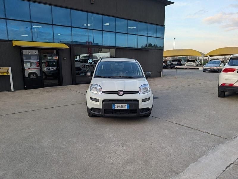 Usata Fiat Panda S 70 CV (51 kW) 2023 Bianco / pastello Utilitaria