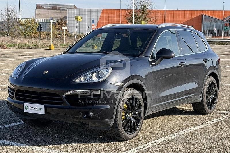 Nero Usata 2011 Porsche Cayenne SUV | 21.900 € (Buon prezzo) - Immagine 1/4