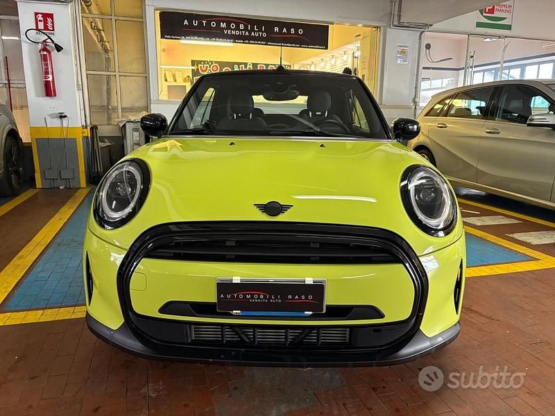 Usata Mini Cooper Cabriolet Classic 136 CV (100 kW) 2023 Verde Cabrio