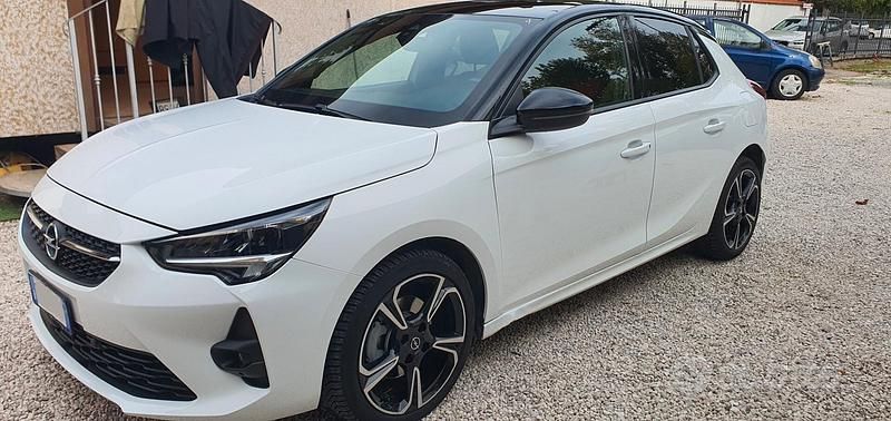 Bianco Usata 2020 Opel Corsa GS Line Tre volumi | 9900 € (Buon prezzo) - Immagine 1/4