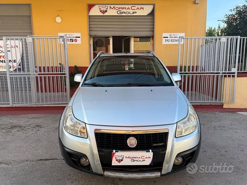 Usata Fiat Sedici Emotion 120 CV (88 kW) 2009 Grigio SUV