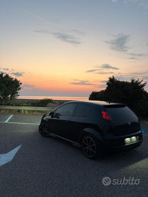 Usata Fiat Grande Punto Sport 90 CV (66 kW) 2007 Nero Utilitaria