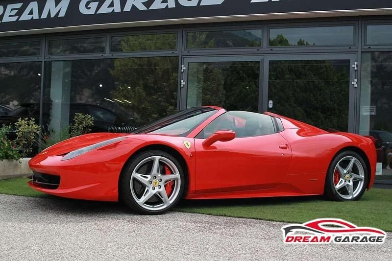 Usata Ferrari 458 570 CV (419 kW) 2012 Rosso Coupé
