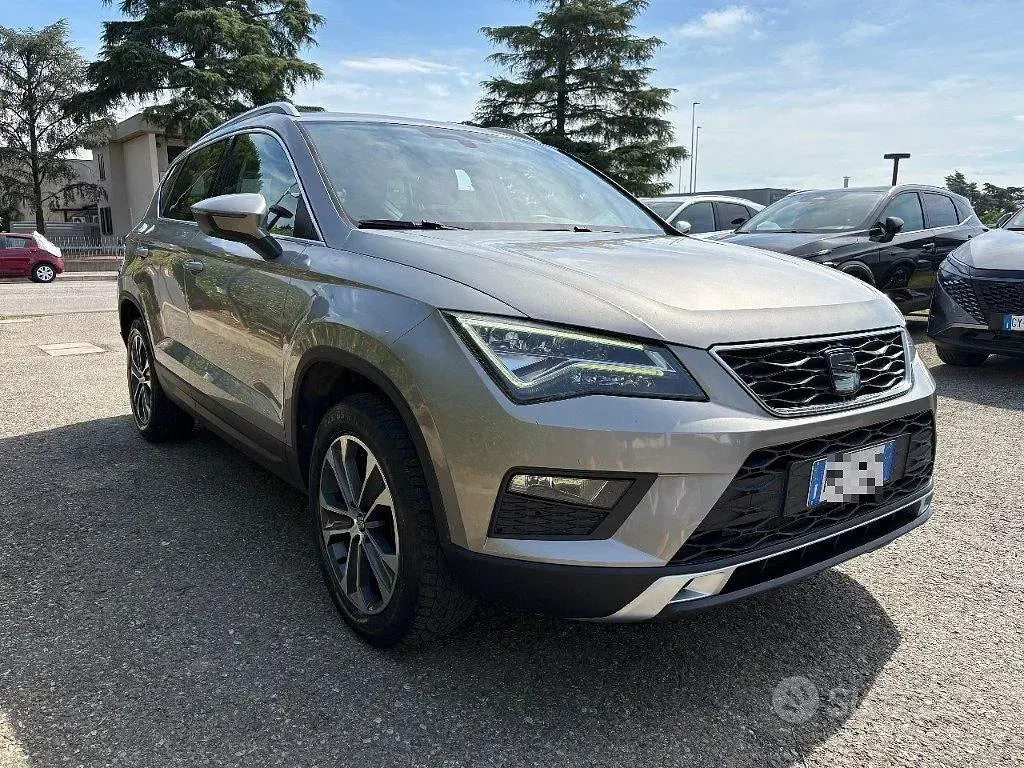 Usata Seat Ateca 4Drive 150 CV (110 kW) 2017 Grigio SUV