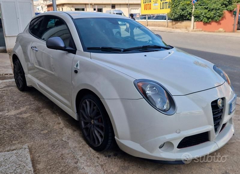Usata Alfa Romeo MiTo 170 CV (125 kW) 2010 Bianco Utilitaria