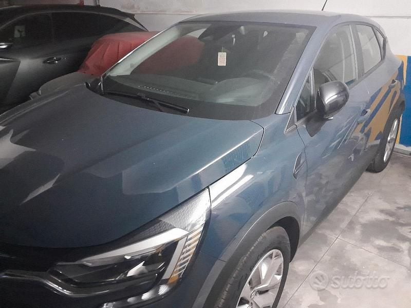 Usata Renault Captur Equilibre 90 CV (66 kW) 2023 Blu SUV