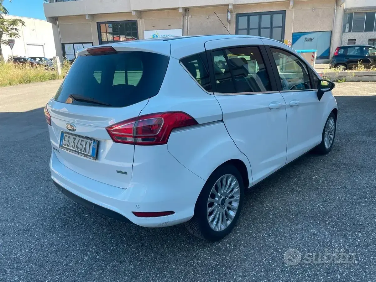 Usata Ford B-MAX Titanium 101 CV (74 kW) 2013 Bianco Monovolume