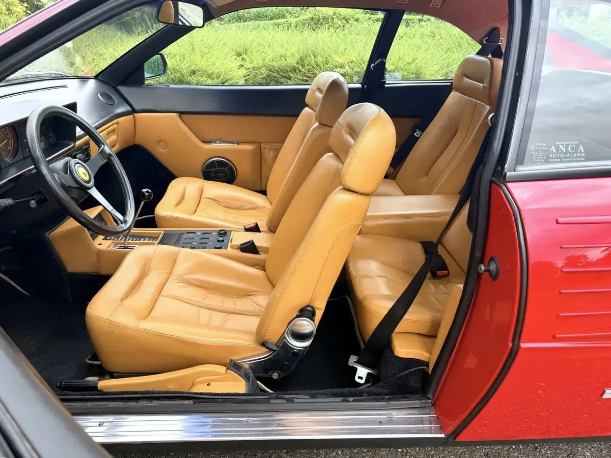 Usata Ferrari Mondial 240 CV (176 kW) 1982 Rosso Coupé