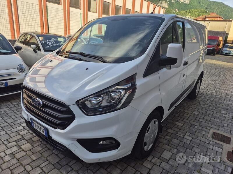 Usata Ford Transit Custom 131 CV (96 kW) 2019 Bianco Berlina