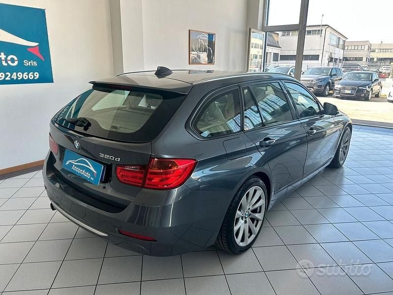 Usata BMW 320 184 CV (135 kW) 2012 Grigio Station wagon