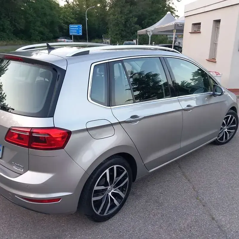 Usata VW Golf Sportsvan Highline 150 CV (110 kW) 2016 Monovolume
