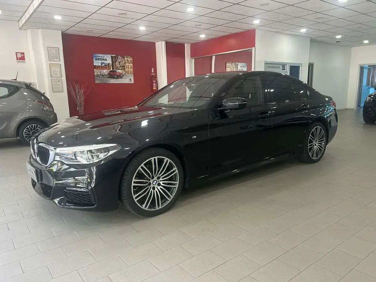 Usata BMW 520 M Sport 190 CV (139 kW) 2020 Nero Berlina