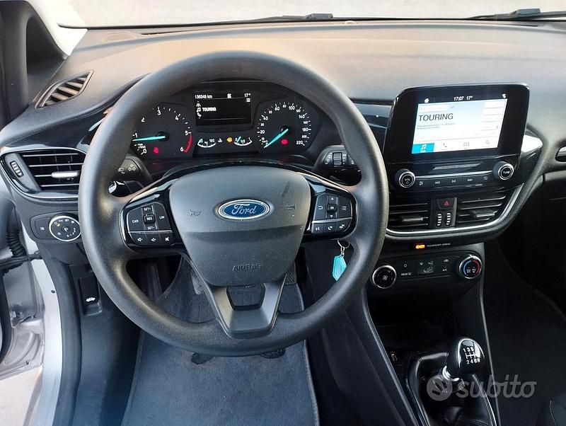 Usata Ford Fiesta 86 CV (63 kW) 2018 Grigio Utilitaria
