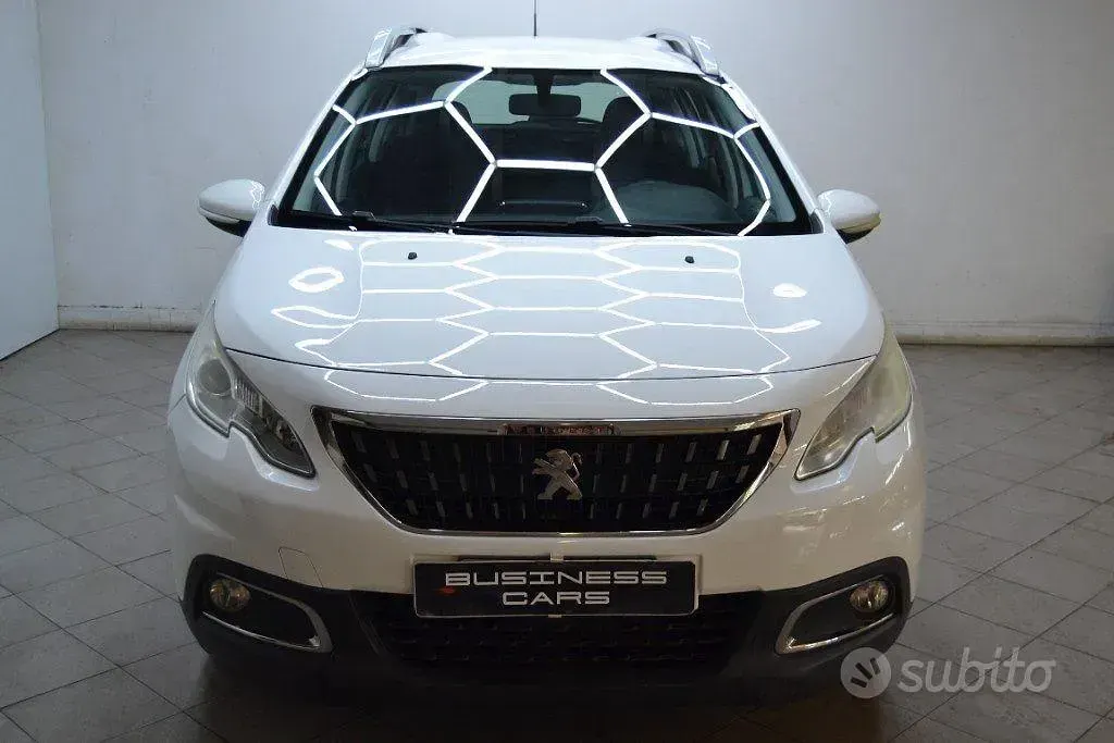 Usata Peugeot 2008 75 CV (55 kW) 2016 Bianco SUV