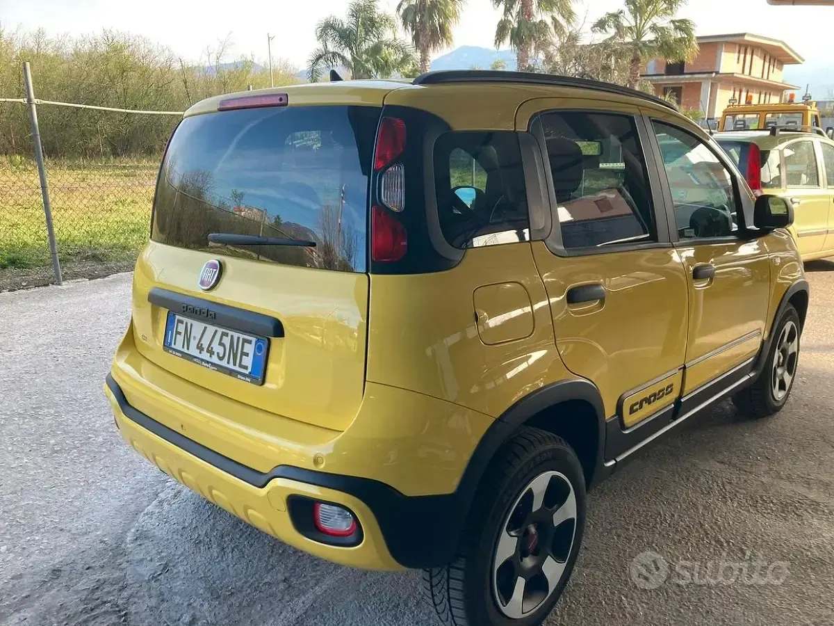 Usata Fiat Panda Cross Cross 95 CV (69 kW) 2018 Giallo Utilitaria