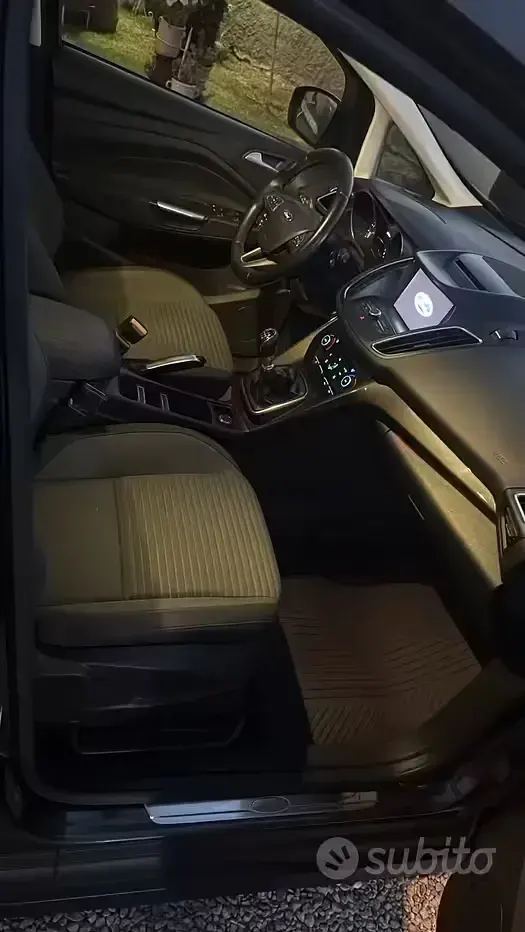 Usata Ford C-MAX 120 CV (88 kW) 2017 Grigio Monovolume