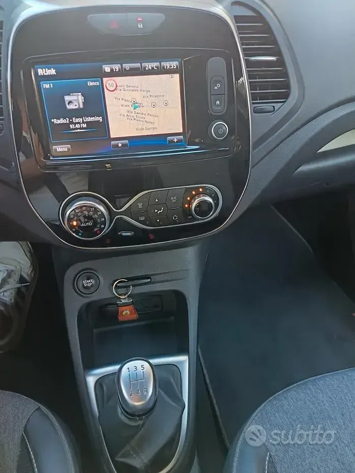 Usata Renault Captur 90 CV (66 kW) 2019 Bluazzurro SUV