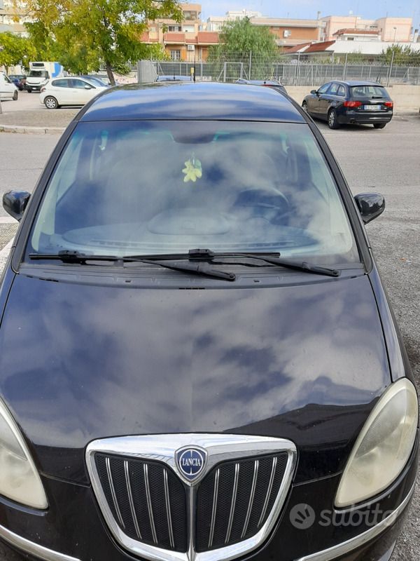 Usata 2012 Lancia Musa Monovolume | 2000 € (Super prezzo) - Immagine 1/2