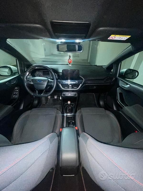 Usata Ford Fiesta ST-Line 86 CV (63 kW) 2019 Grigio Utilitaria