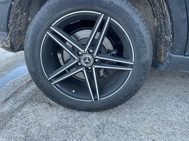 Käytetty Mercedes ML320 224 HP (164 kW) 2006 Musta Katumaasturi