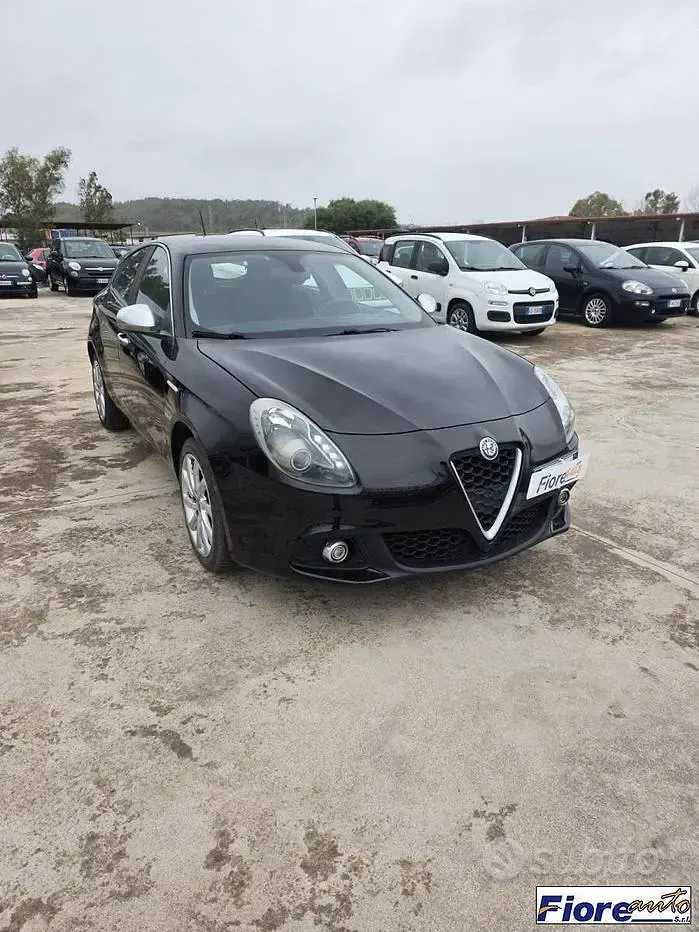 Usata Alfa Romeo Giulietta Super 120 CV (88 kW) 2017 Nero Utilitaria