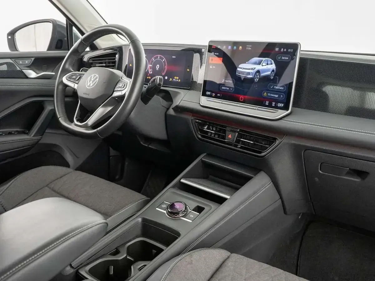 Usata VW Tiguan Life 150 CV (110 kW) 2024 Grigio SUV