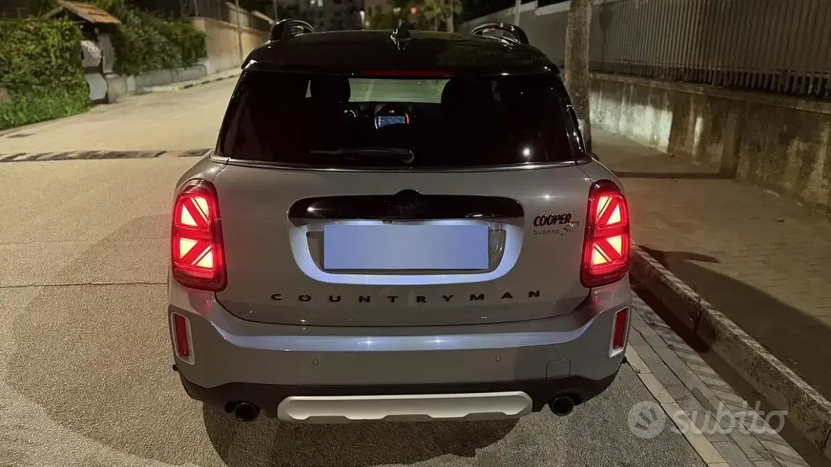 Usata Mini Countryman 190 CV (139 kW) 2021 Marrone SUV