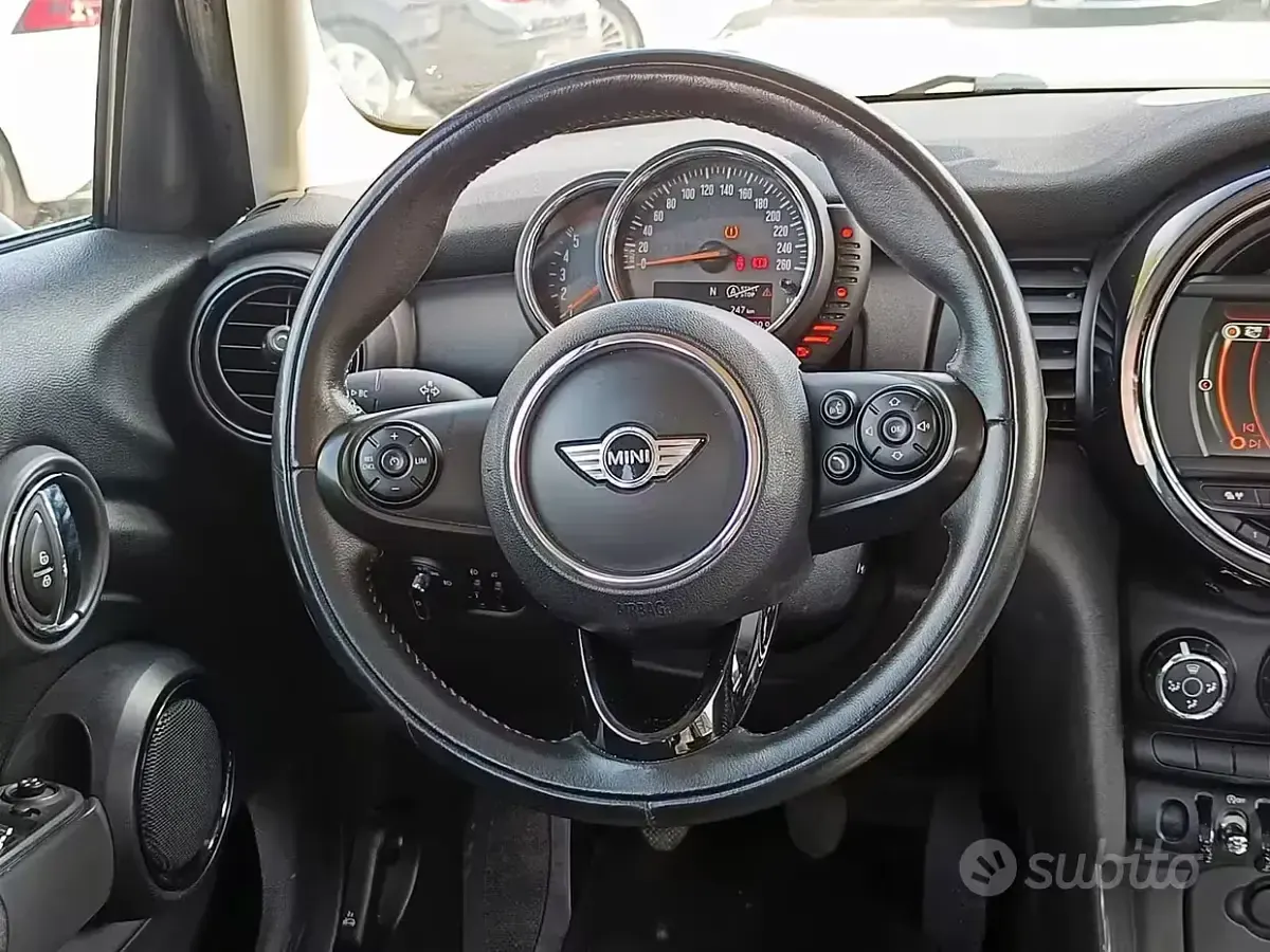 Usata Mini One D 95 CV (69 kW) 2017 Blu Utilitaria