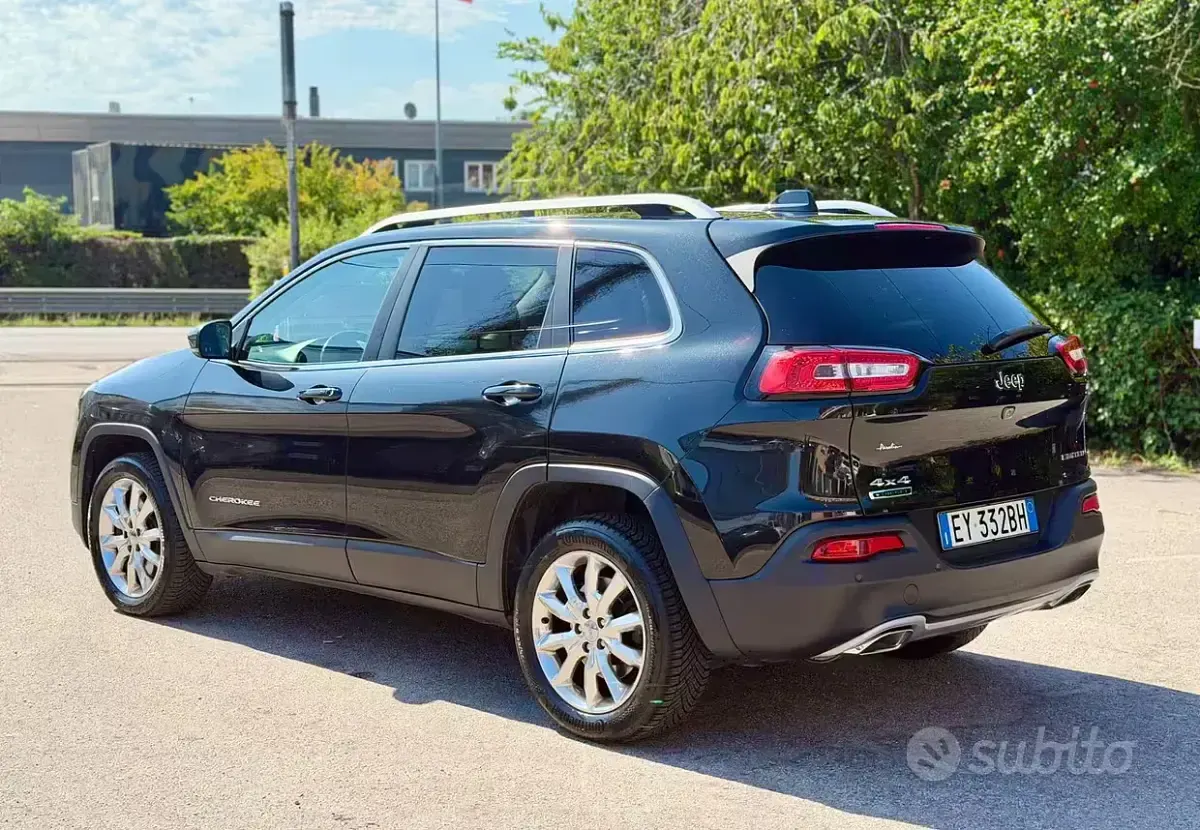 Usata Jeep Cherokee Limited 170 CV (125 kW) 2014 Nero SUV