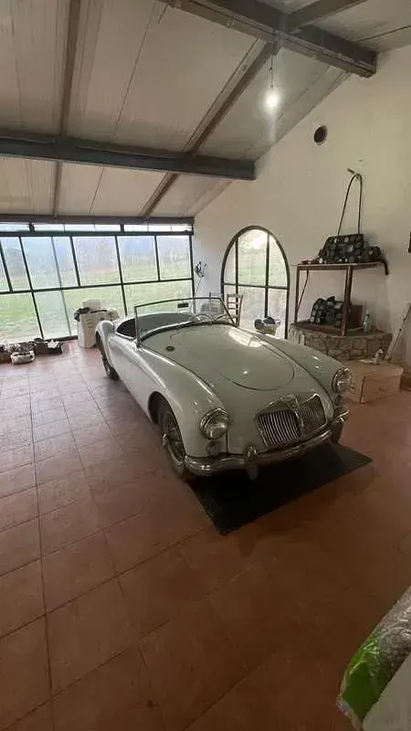 Usata MG MGA 80 CV (58 kW) 1961