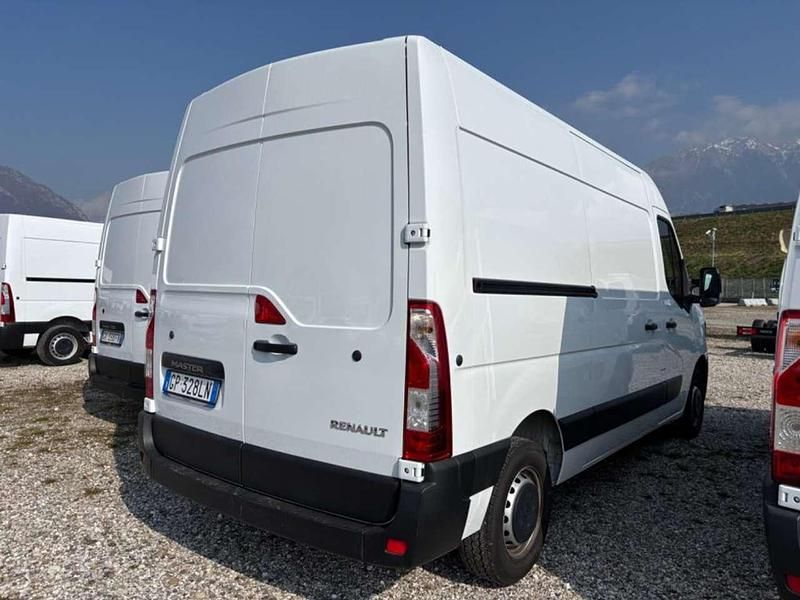 Usata Renault Master 135 CV (99 kW) 2023 Bianco Monovolume