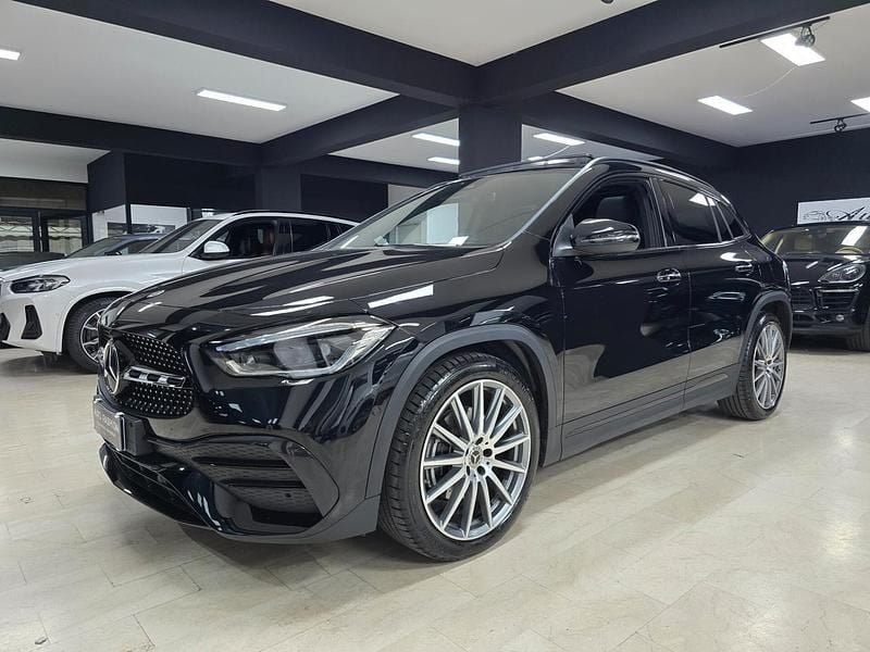 Nero Usata 2023 Mercedes GLA200 Premium SUV | 40.900 € (Buon prezzo) - Immagine 1/4